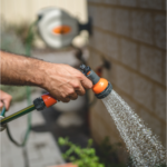 Holman 20m Retractable Hose Reel with Spray Gun 1120H - Image 5